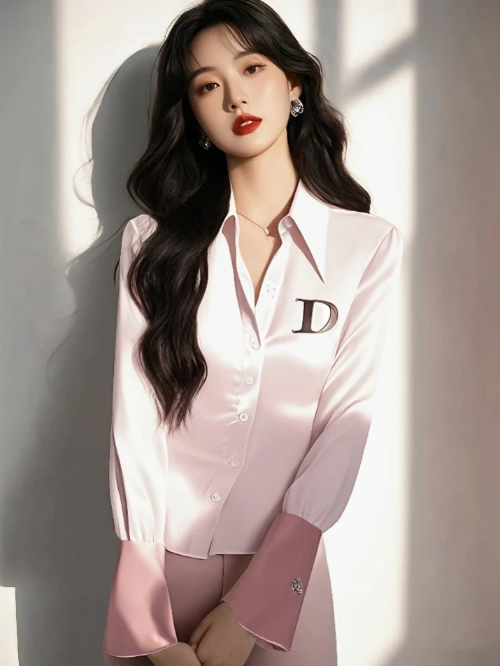 Раннеосенняя европейская модная рубашка премиум-класса, уникальная, в холодных тонах, розовая, красивая, в корейском стиле, свободного кроя.
Раннеосенняя европейская модная рубашка премиум-класса, уникальная, в холодных тонах, розовая, красивая, в корейском стиле, свободного кроя.