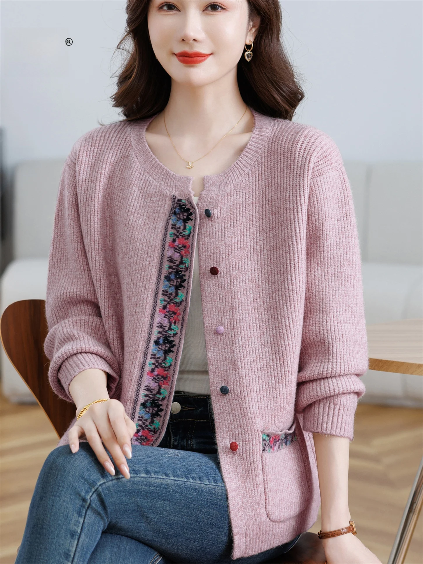 Faionable Knitted Open Cardigan Loose round Ne Base irt for Middle-Aged Women Spring Autumn New Sle Breathable Casual
Faionable Knitted Open Cardigan Loose round Ne Base irt for Middle-Aged Women Spring Autumn New Sle Breathable Casual