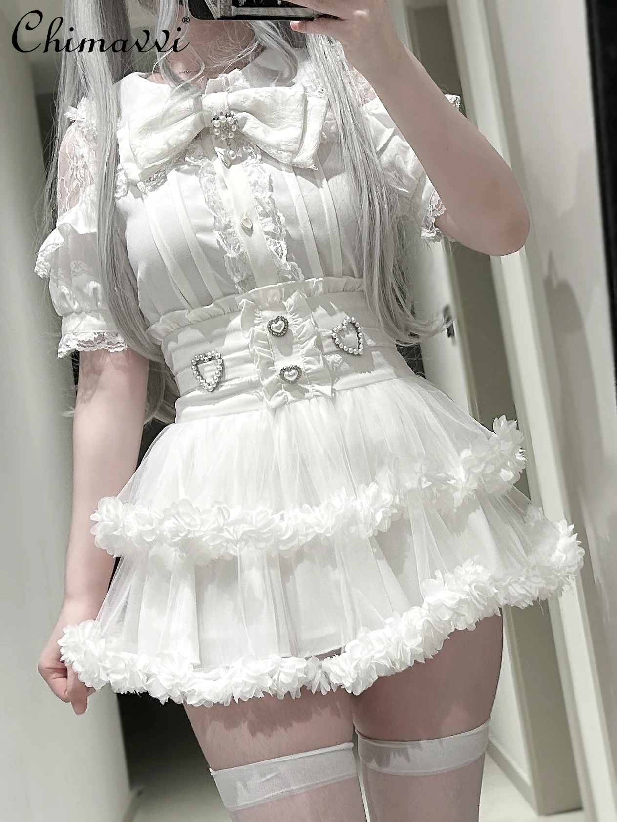 Japanese Sweet Cool Girl Lace Splicing Short-sleeved Lolita Shirt High Waist Slim Mesh Cake Skirt 2-piece Princess Y2k Outfits
Japanese Sweet Cool Girl Lace Splicing Short-sleeved Lolita Shirt High Waist Slim Mesh Cake Skirt 2-piece Princess Y2k Outfits