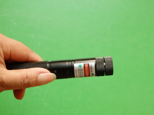 Laser Pointer 532nm green red blue Transform Pattern Pet LED Cute Laser Cat Toy Interactive Bright Animation Pen Toy Lazer Torch
Laser Pointer 532nm green red blue Transform Pattern Pet LED Cute Laser Cat Toy Interactive Bright Animation Pen Toy Lazer Torch