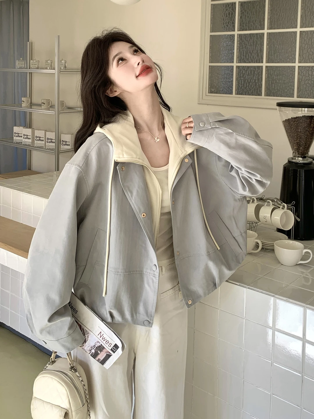 Casual Grey Blue Patchwork Hoodie Jacket Women's Spring Autumn New Style Versatile Daily Match Short Coat Ladies Fashion
Casual Grey Blue Patchwork Hoodie Jacket Women's Spring Autumn New Style Versatile Daily Match Short Coat Ladies Fashion
