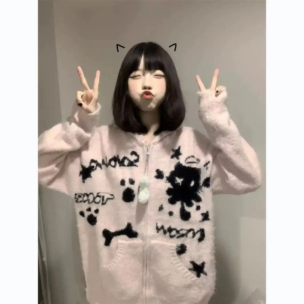 Onalippa 2025 Japanese Cute Style Cat Jacquard Knitted Cardigan Hooded Ears Sweet Fresh Student Imitation Sable Sweater Coat
Onalippa 2025 Japanese Cute Style Cat Jacquard Knitted Cardigan Hooded Ears Sweet Fresh Student Imitation Sable Sweater Coat