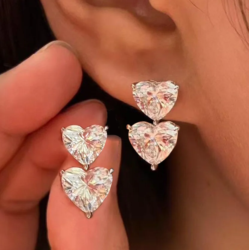 2-Stone Heart Cut Moissanite Drop Earrings for Women 925 Sterling Silver 6cctw D Color VVS1 Lab Diamond Stud Earring with Gra
2-Stone Heart Cut Moissanite Drop Earrings for Women 925 Sterling Silver 6cctw D Color VVS1 Lab Diamond Stud Earring with Gra