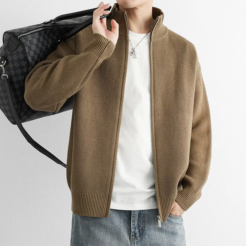 Мужской открытый кардиган-свитер на молнии, весенне-осенний, повседневный, однотонный, свободного кроя, из чистого хлопка, вязаная верхняя одежда
Мужской открытый кардиган-свитер на молнии, весенне-осенний, повседневный, однотонный, свободного кроя, из чистого хлопка, вязаная верхняя одежда