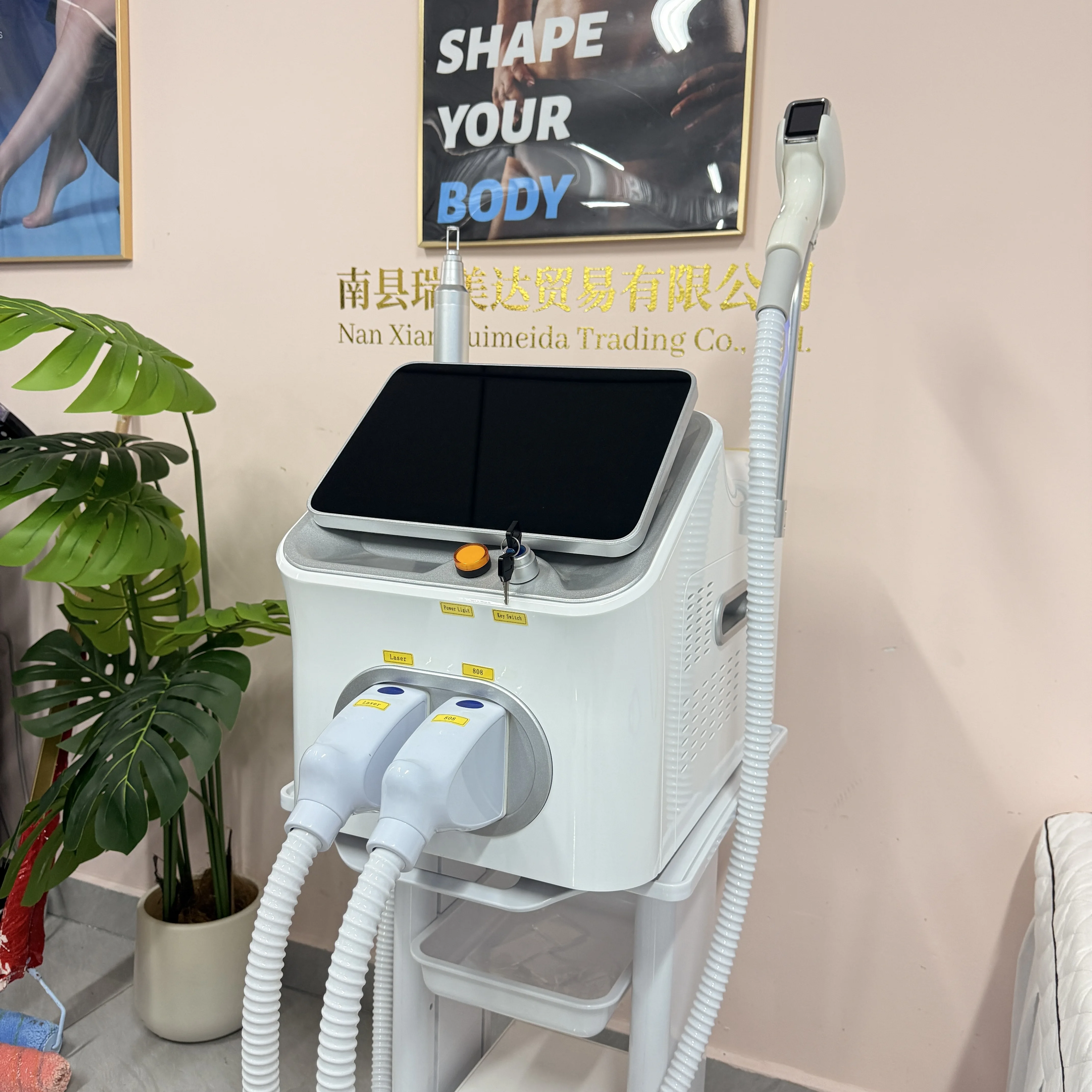 NEW Professional FAC 2 IN 1 Diode 5000w Hair Removal Machine Pico Qswitch ND YAG tattoo removal machine 4 Waves 808NM
NEW Professional FAC 2 IN 1 Diode 5000w Hair Removal Machine Pico Qswitch ND YAG tattoo removal machine 4 Waves 808NM