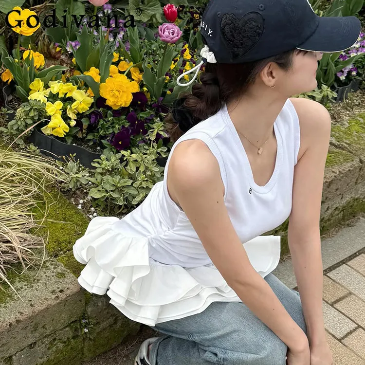 Летний топ без рукавов с вышивкой 2026 года, белый/черный, для женщин, приталенный, повседневный, универсальный, с круглым вырезом, в стиле Y2K
Летний топ без рукавов с вышивкой 2026 года, белый/черный, для женщин, приталенный, повседневный, универсальный, с круглым вырезом, в стиле Y2K