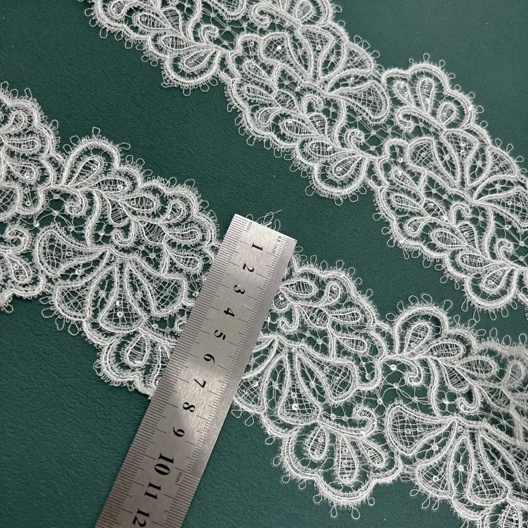 5m High End Fish Silk Thread Eyelash Lace Fine Hollowed Strands 3D Sequins for Gowns Wedding Dresses Cheongsams Lace Trim
5m High End Fish Silk Thread Eyelash Lace Fine Hollowed Strands 3D Sequins for Gowns Wedding Dresses Cheongsams Lace Trim