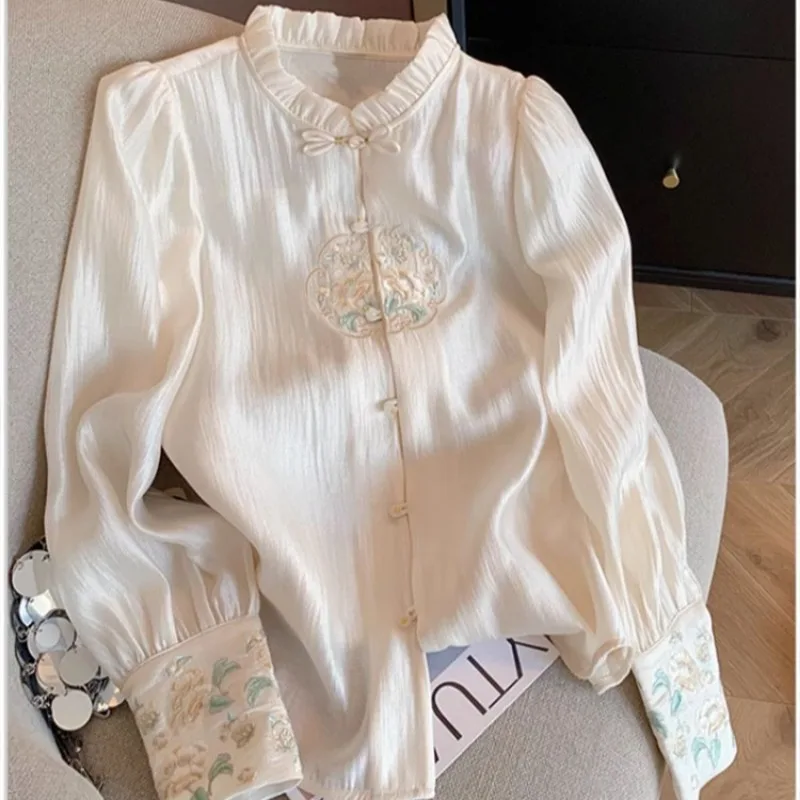Satin Chinese Style Women's Shirt Embroidery Vintage Blouses 2024 Summer Button-up Embroidery Blouse Female Casual Blusas Tops
Satin Chinese Style Women's Shirt Embroidery Vintage Blouses 2024 Summer Button-up Embroidery Blouse Female Casual Blusas Tops