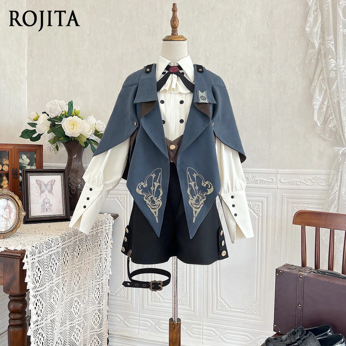 Original Design Lolita Prince Outfit Cape + Vest + Shirt + Shorts Set Fashion Temperament Cosplay Set Can Be Sold Separately
Original Design Lolita Prince Outfit Cape + Vest + Shirt + Shorts Set Fashion Temperament Cosplay Set Can Be Sold Separately