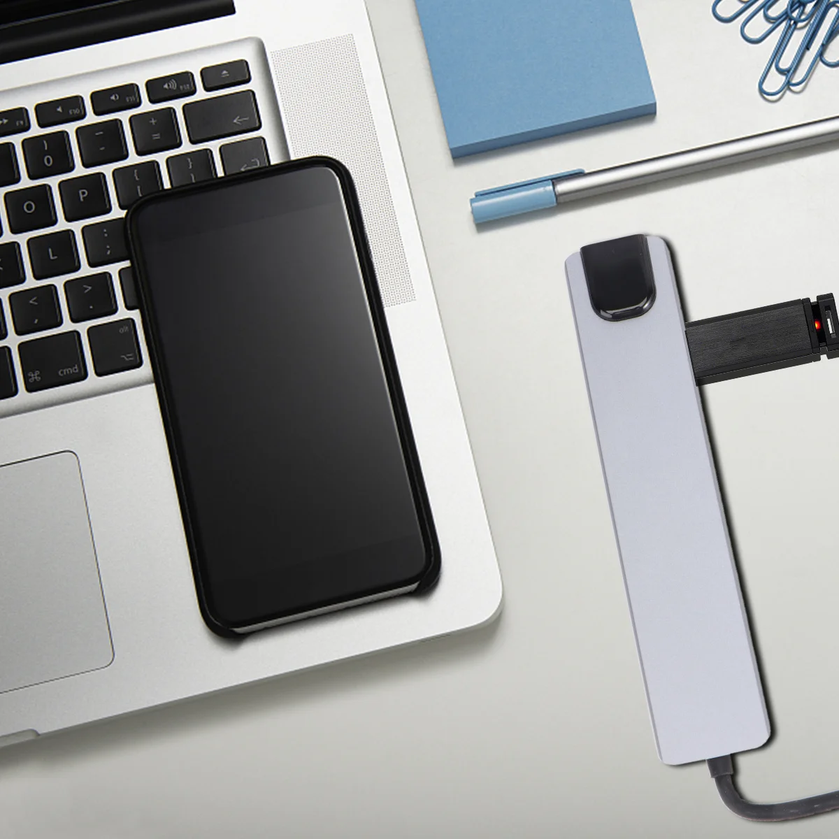 1Pcs Type C to Adapter 8 in 1 USB 3.0 Hub Pd Concentrator Dock Type C to Adapter Hub USB 3.0 Concentrator
1Pcs Type C to Adapter 8 in 1 USB 3.0 Hub Pd Concentrator Dock Type C to Adapter Hub USB 3.0 Concentrator