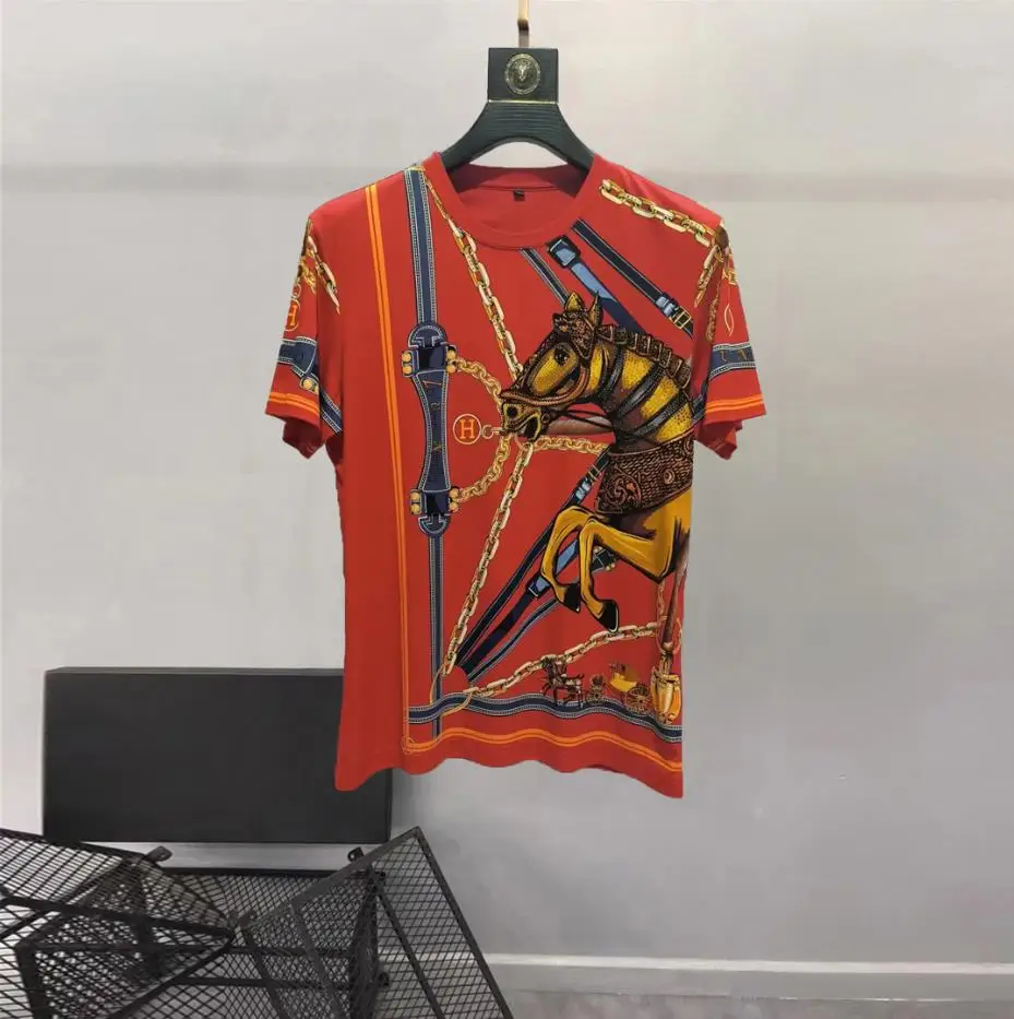 European and American men's 2023 summer new Round neck and short sleeves fashion Chain horse hot drill print T-shirt
European and American men's 2023 summer new Round neck and short sleeves fashion Chain horse hot drill print T-shirt