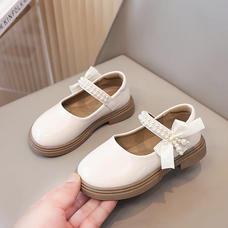 Children's Fashion Princess Shoes School Catwalk Girls Black Leather Shoes Thick Bottom Kids Mary Jane Shoes Causal Versatile
Children's Fashion Princess Shoes School Catwalk Girls Black Leather Shoes Thick Bottom Kids Mary Jane Shoes Causal Versatile