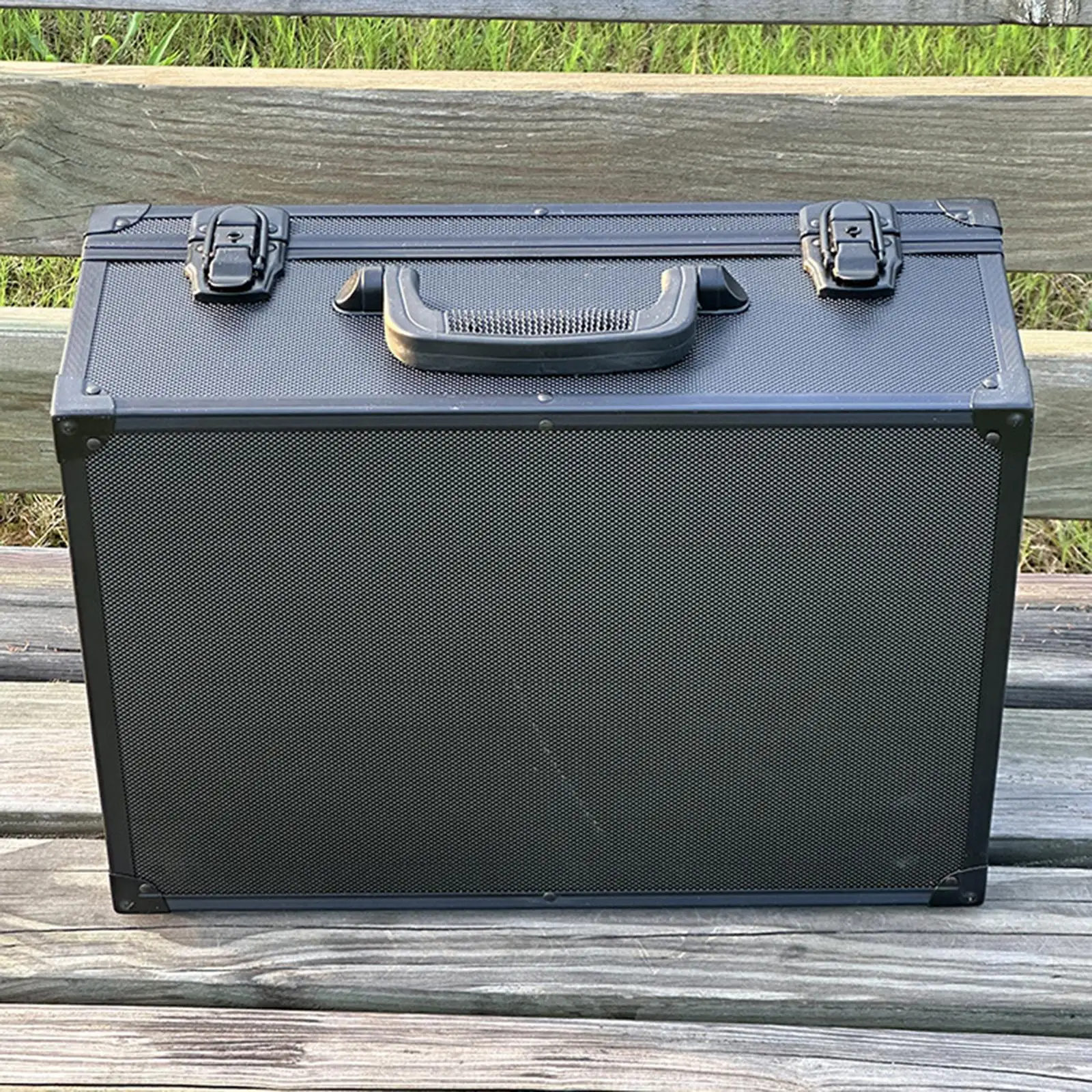 Card Collectible Box Lockable Card Holder Sturdy Multifunctional Trading Card Storage Box Deck Card Case Card Collectors Gift
Card Collectible Box Lockable Card Holder Sturdy Multifunctional Trading Card Storage Box Deck Card Case Card Collectors Gift