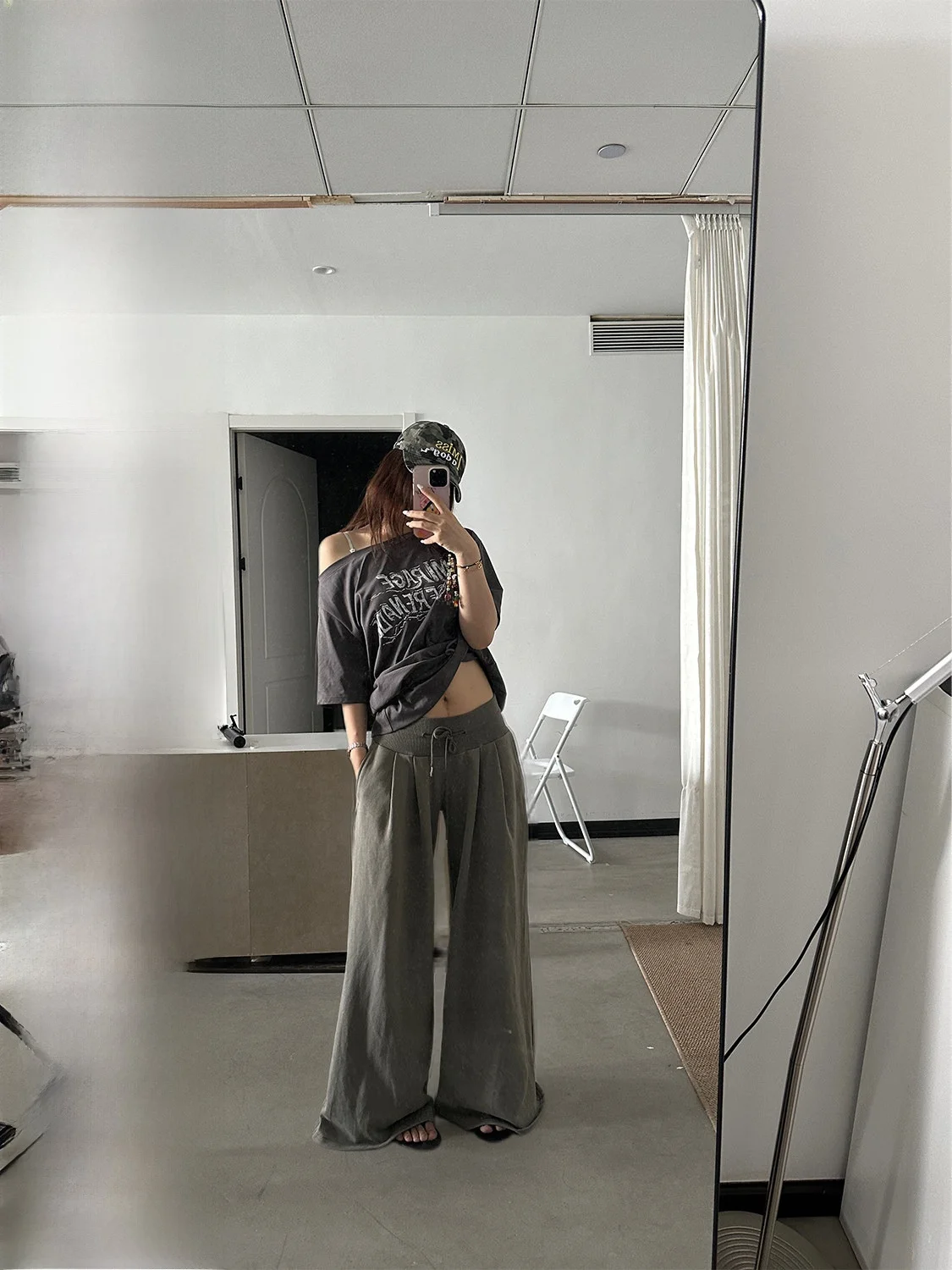 Свободные повседневные модные широкие брюки с высокой талией, длинные брюки в пол, новинка 2025 года, летние хлопковые прямые брюки
Свободные повседневные модные широкие брюки с высокой талией, длинные брюки в пол, новинка 2025 года, летние хлопковые прямые брюки