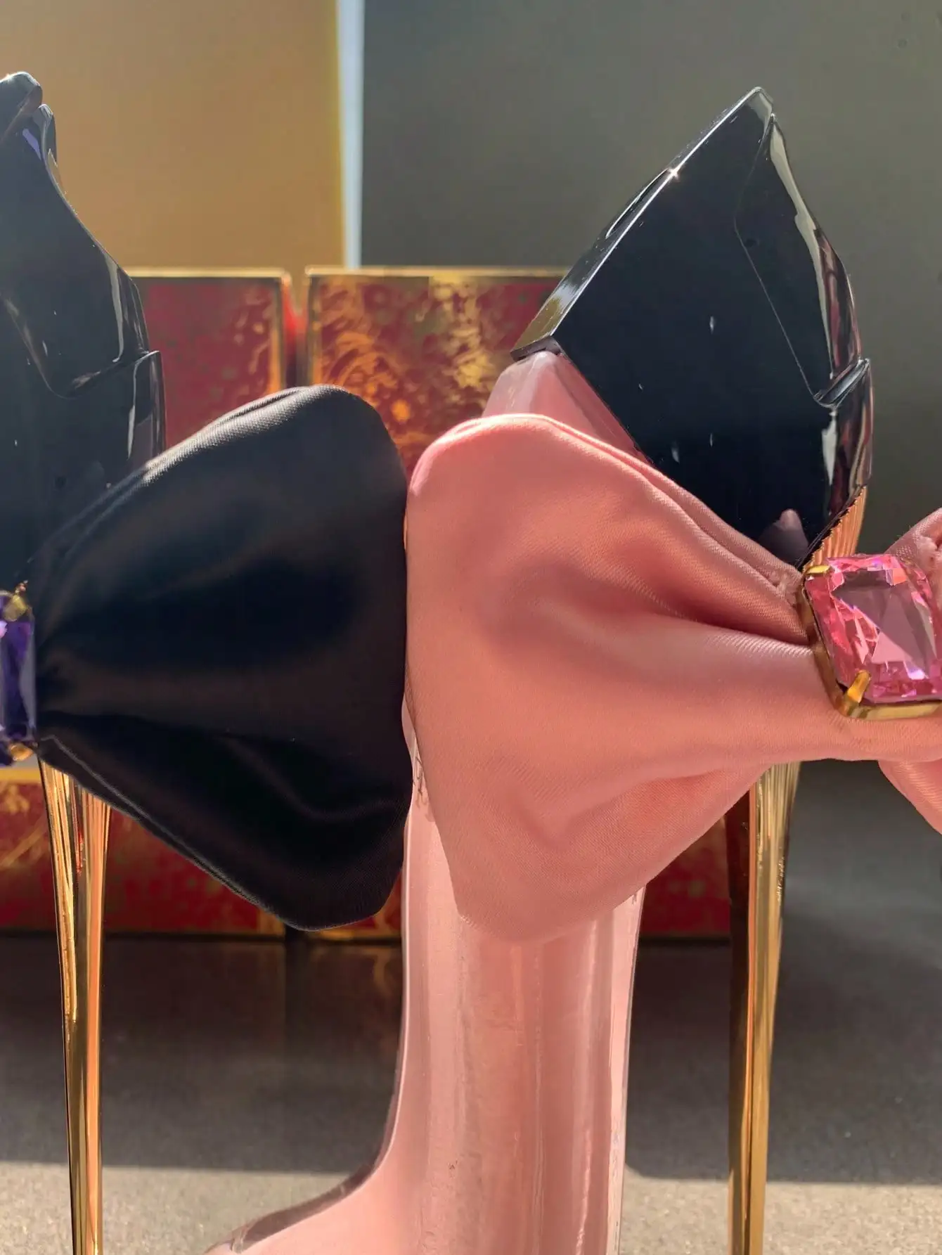 Car.oli.n.a Good Girl Bowknot Pink perfume, the exclusive women's perfume 2.7 ounces, light and lasting fragrance
Car.oli.n.a Good Girl Bowknot Pink perfume, the exclusive women's perfume 2.7 ounces, light and lasting fragrance