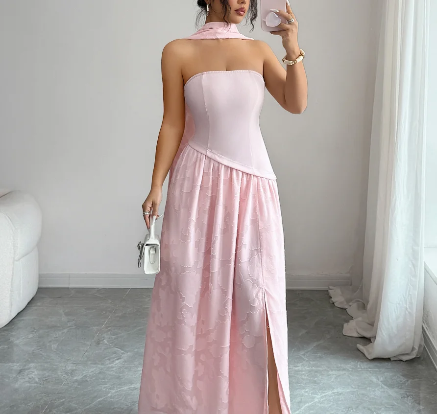 Women's Dress Summer New Fashionable Elegant Sweet Style Solid Color Patchwork Flower Embossed Slit Backless Strapless Dress
Women's Dress Summer New Fashionable Elegant Sweet Style Solid Color Patchwork Flower Embossed Slit Backless Strapless Dress