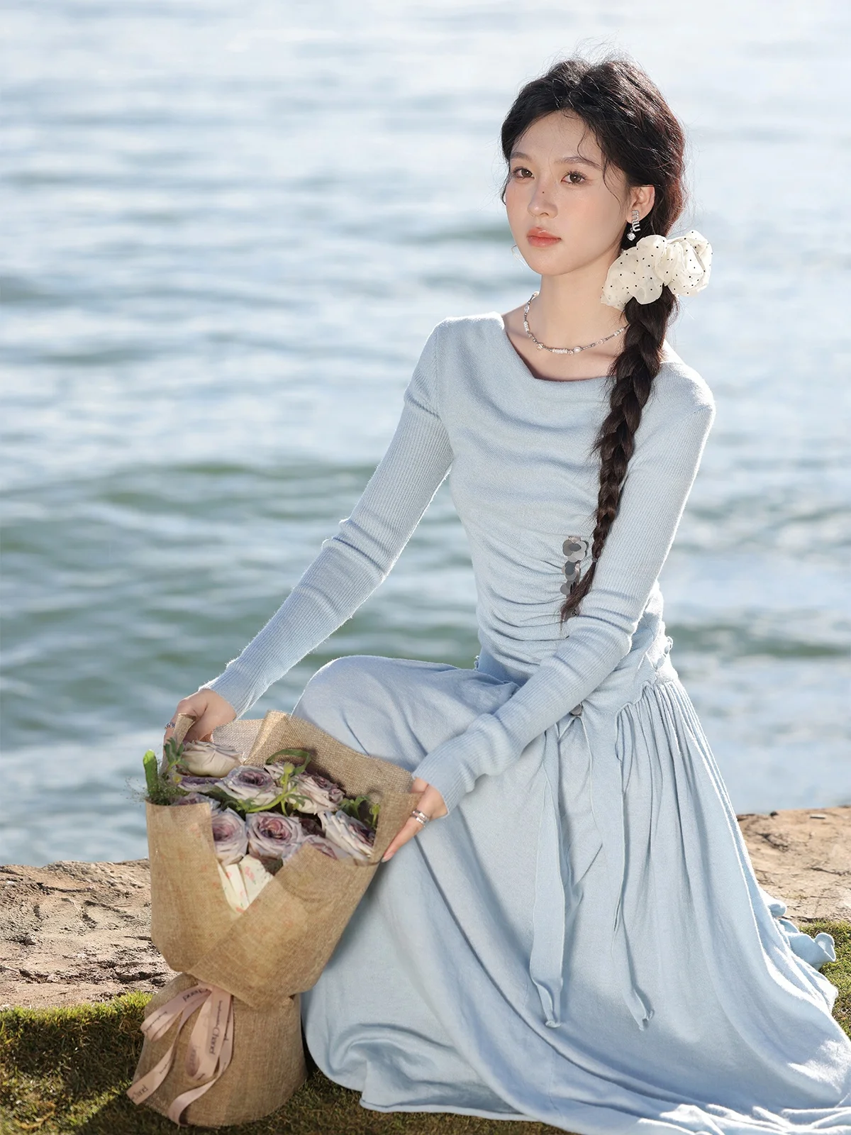 Fashionable Blue Set Spring Design Sense Top Half Skirt Two Piece Set Women's Clothing French Style Long Sleeve round Neck
Fashionable Blue Set Spring Design Sense Top Half Skirt Two Piece Set Women's Clothing French Style Long Sleeve round Neck