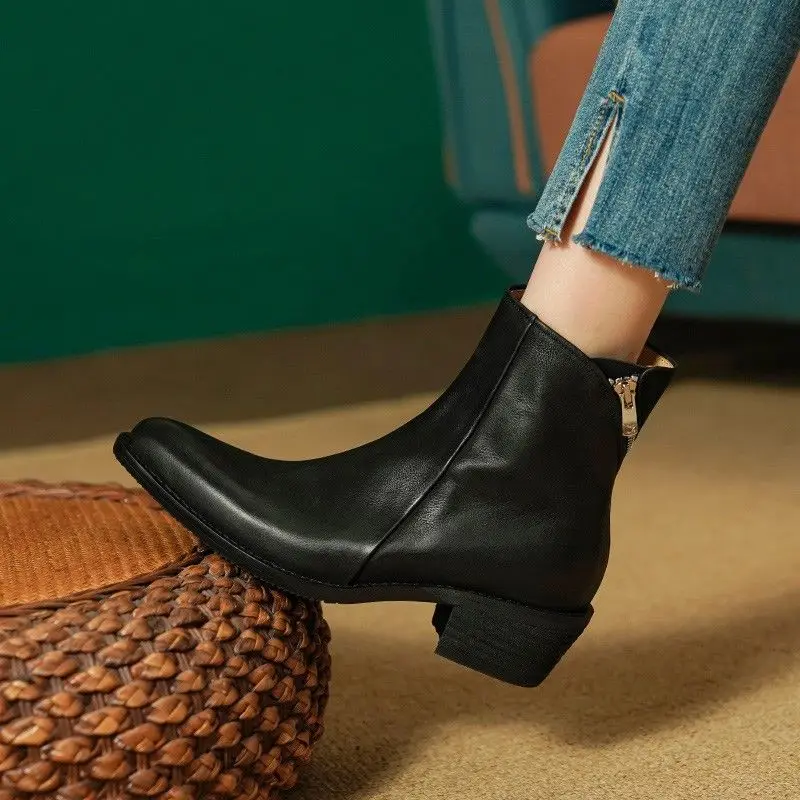 Thick Heel Ankle Boots Street Style Winter Shoes Woman Point Toe Cowhide Punk Shoes For Spring Autumn Botas Fashion Short Boots
Thick Heel Ankle Boots Street Style Winter Shoes Woman Point Toe Cowhide Punk Shoes For Spring Autumn Botas Fashion Short Boots