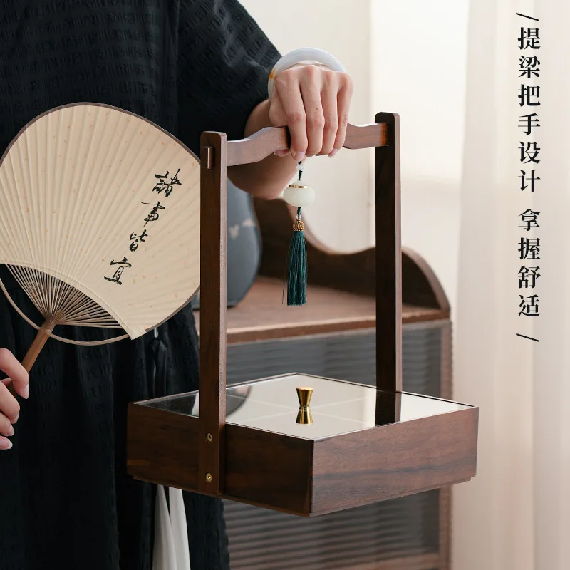 Подходит для подачи сухофруктов, орехов, семян дыни, конфет и других закусок на журнальном столике в гостиной.
Подходит для подачи сухофруктов, орехов, семян дыни, конфет и других закусок на журнальном столике в гостиной.