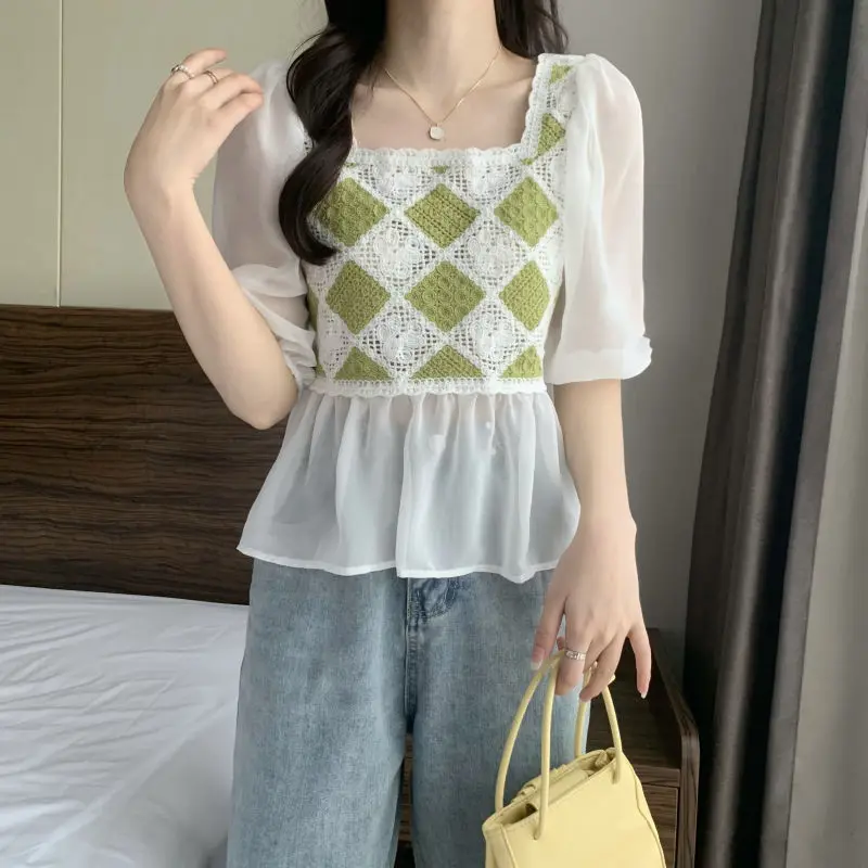 Square neck knit blouse shirt short small hollowed out fresh top ruffled high waisted chiffon patchwork shirt blouse female tops
Square neck knit blouse shirt short small hollowed out fresh top ruffled high waisted chiffon patchwork shirt blouse female tops