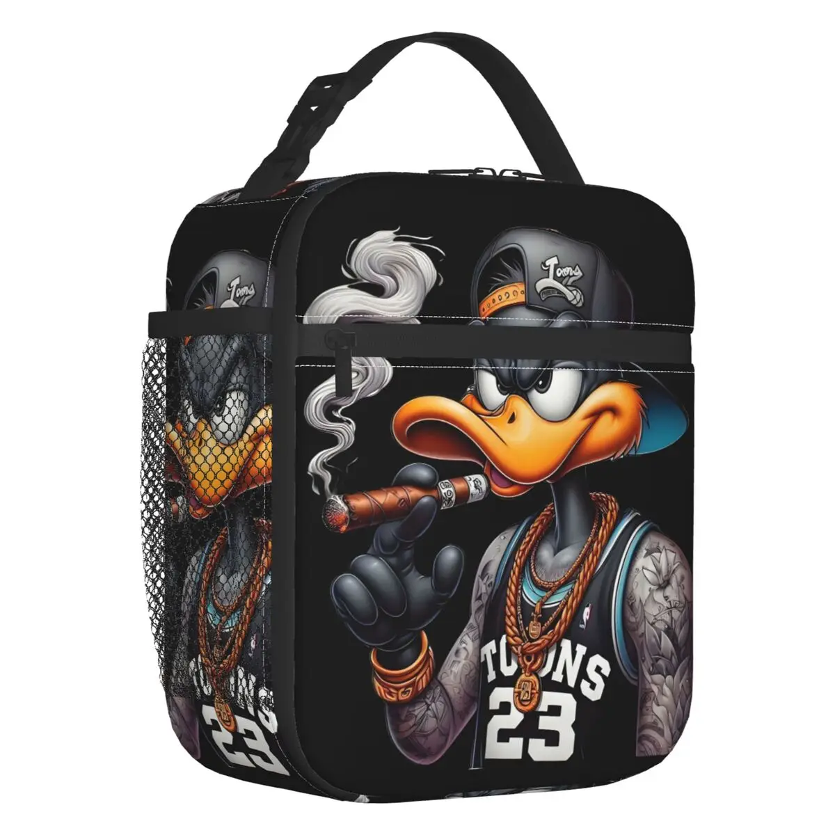 Daffy Duck Gangster Забавная аниме изолированная сумка для обеда для пикника на открытом воздухе с героями мультфильмов Водонепроницаемый термохолодильник Bento Box для женщин и детей
Daffy Duck Gangster Забавная аниме изолированная сумка для обеда для пикника на открытом воздухе с героями мультфильмов Водонепроницаемый термохолодильник Bento Box для женщин и детей