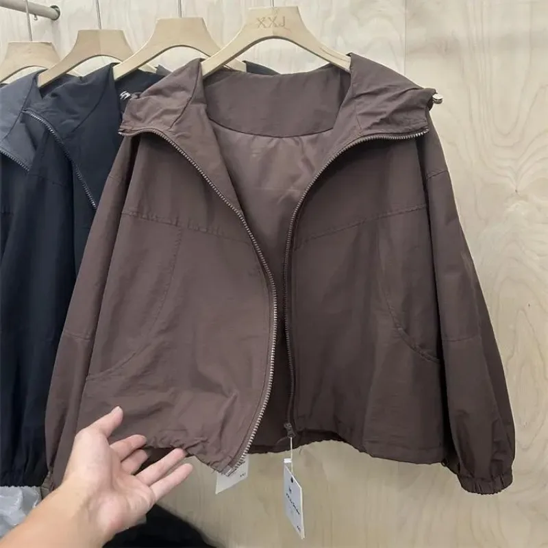 Women's Casual Hooded Windbreaker Jacket Loose Short Coat for Fall
Women's Casual Hooded Windbreaker Jacket Loose Short Coat for Fall