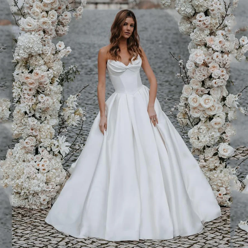 Eightree 2025 A-Line Princess Wedding Dresses Women Sweetheart Sleeveless Bridal Dress White Wedding Ball Prom Gowns Customized
Eightree 2025 A-Line Princess Wedding Dresses Women Sweetheart Sleeveless Bridal Dress White Wedding Ball Prom Gowns Customized