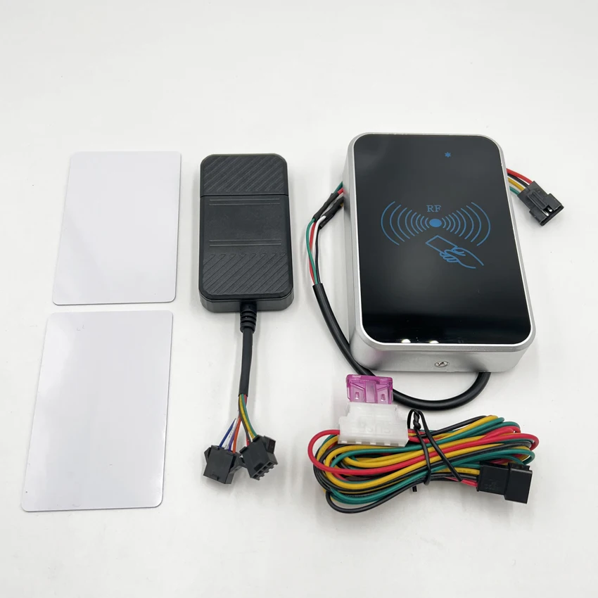 School Bus Gps Tracker With RFID Reader Driver Management Locator RFID Card Bus Gps Tracking Device
School Bus Gps Tracker With RFID Reader Driver Management Locator RFID Card Bus Gps Tracking Device