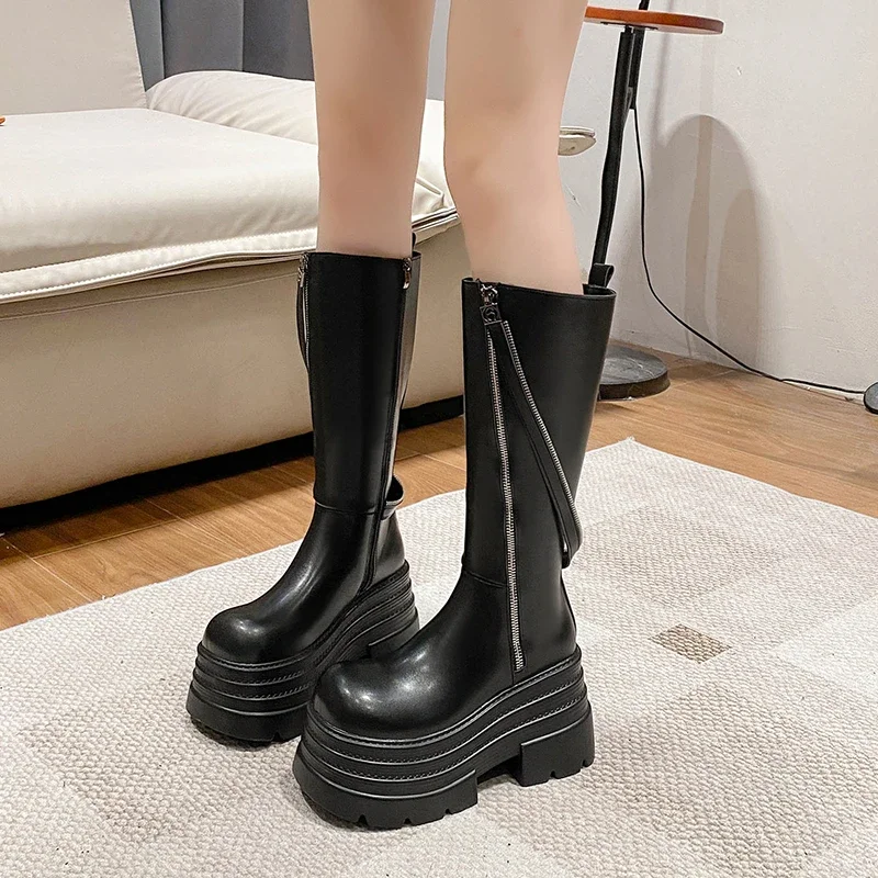 Women's Motorcycle Boots Pyramid Thick Sole High-cut and Low-cut Optional Boots Women Side Zip Round Head Outdoor Fashion Shoes
Women's Motorcycle Boots Pyramid Thick Sole High-cut and Low-cut Optional Boots Women Side Zip Round Head Outdoor Fashion Shoes