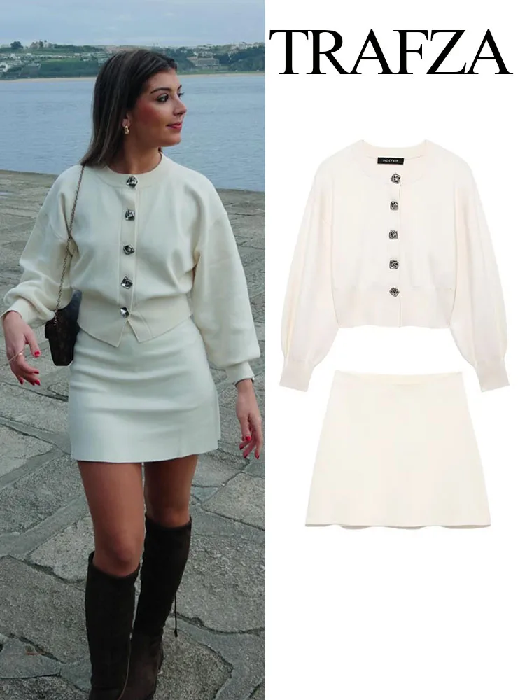 TRAFZA Women‘s Fashion Suit Solid O-Neck Long Sleeves Single-Breasted Cardigan+High Waist Mini Skirts Female Spring Elegant Sets
TRAFZA Women‘s Fashion Suit Solid O-Neck Long Sleeves Single-Breasted Cardigan+High Waist Mini Skirts Female Spring Elegant Sets