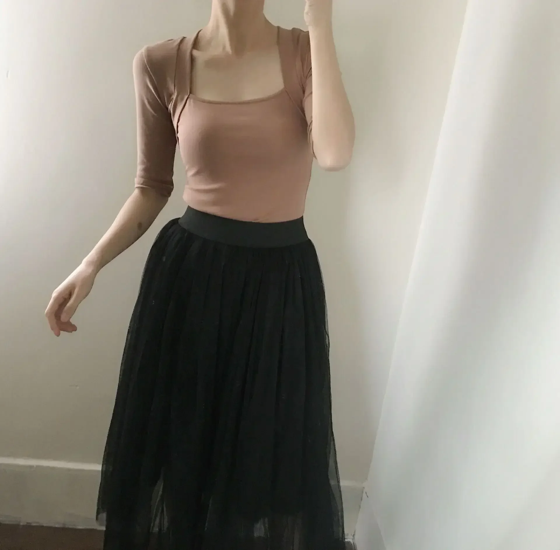 Dance practice clothes women's spring and summer adult retro ballet style teacher body clothing medium sleeve fake
Dance practice clothes women's spring and summer adult retro ballet style teacher body clothing medium sleeve fake