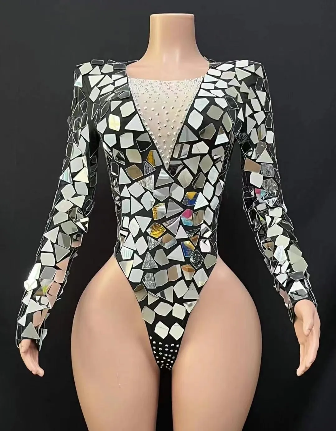 Black High Fork Luxury Mirror Coat Super Flash Stage Dress Bar Singer Ball Dance Team Dress
Black High Fork Luxury Mirror Coat Super Flash Stage Dress Bar Singer Ball Dance Team Dress