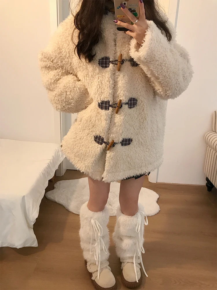 Японское теплое пальто с мехом ягненка, женское зимнее пальто из натуральной кожи и меха с капюшоном, молодежное повседневное длинное пальто све
Японское теплое пальто с мехом ягненка, женское зимнее пальто из натуральной кожи и меха с капюшоном, молодежное повседневное длинное пальто све