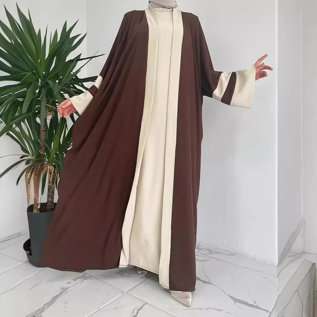 New Style Turkish Women's Clothing. A Muslim-style Contrasting-color Coat and A Fashionable Solid-color Sleeveless Dress Set.
New Style Turkish Women's Clothing. A Muslim-style Contrasting-color Coat and A Fashionable Solid-color Sleeveless Dress Set.