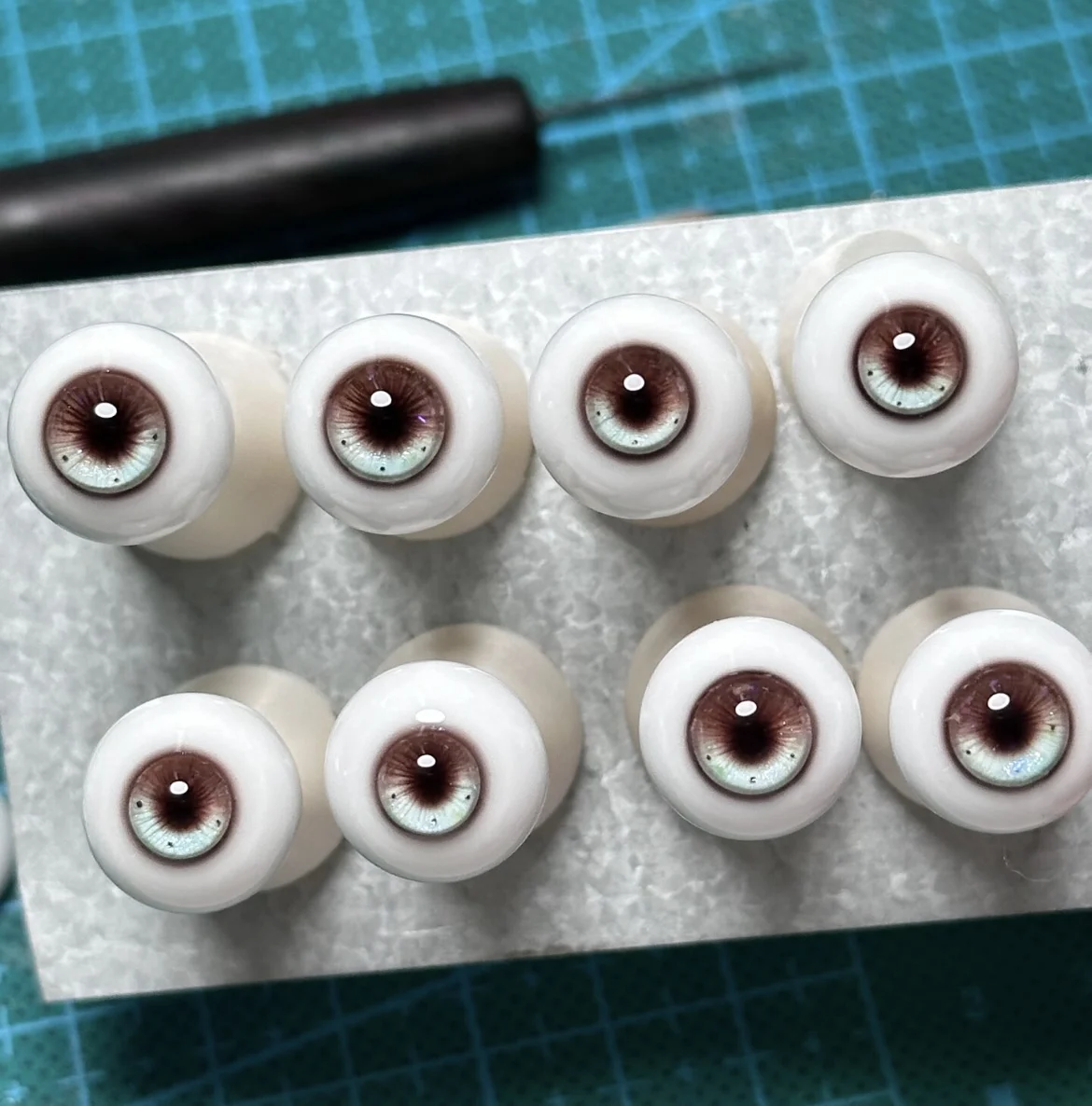 Safety eyes doll accessories bjd eyes, doll eyes peppermint and chocolate design free shipping
Safety eyes doll accessories bjd eyes, doll eyes peppermint and chocolate design free shipping