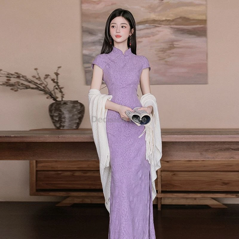 Elegant Chinese Style Slim Qipao Dress Women Vintage Long Purple Cheongsam Improved Daily Jacquard Buckle Short Sleeve Dress
Elegant Chinese Style Slim Qipao Dress Women Vintage Long Purple Cheongsam Improved Daily Jacquard Buckle Short Sleeve Dress