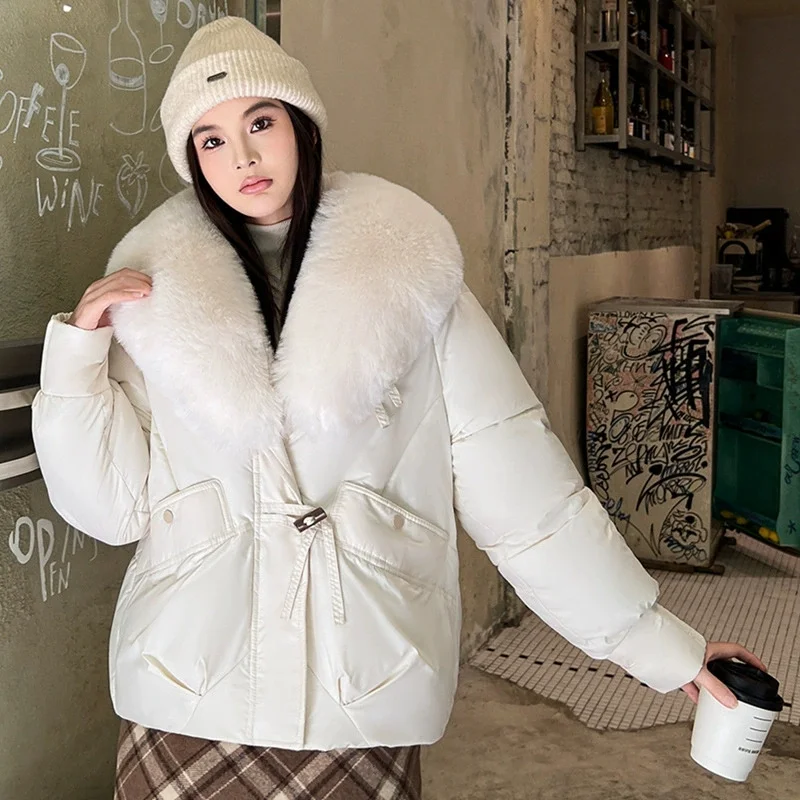 Korean Short Cotton Padded Jacket Female Outerwear Parkas Women Winter Jacket Warm Big Hair Collar Hooded Down Cotton Coat
Korean Short Cotton Padded Jacket Female Outerwear Parkas Women Winter Jacket Warm Big Hair Collar Hooded Down Cotton Coat