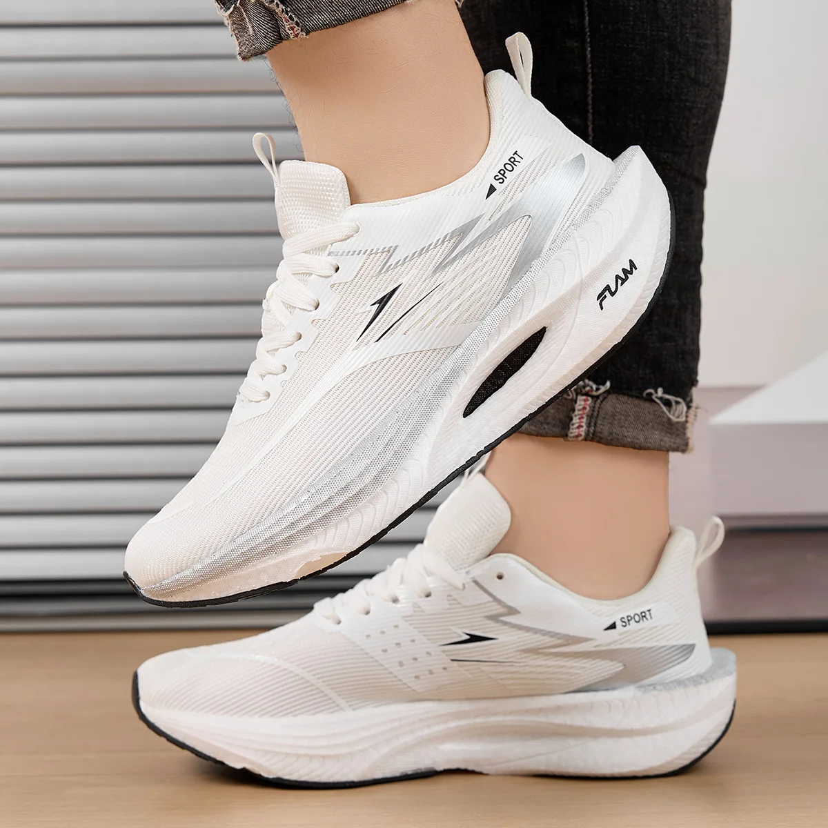 Summer Popular Fashion Versatile Non-Slip Wear-Resistant High-Elastic Breathable Sweat-Wicking Running Sports Shoes
Summer Popular Fashion Versatile Non-Slip Wear-Resistant High-Elastic Breathable Sweat-Wicking Running Sports Shoes