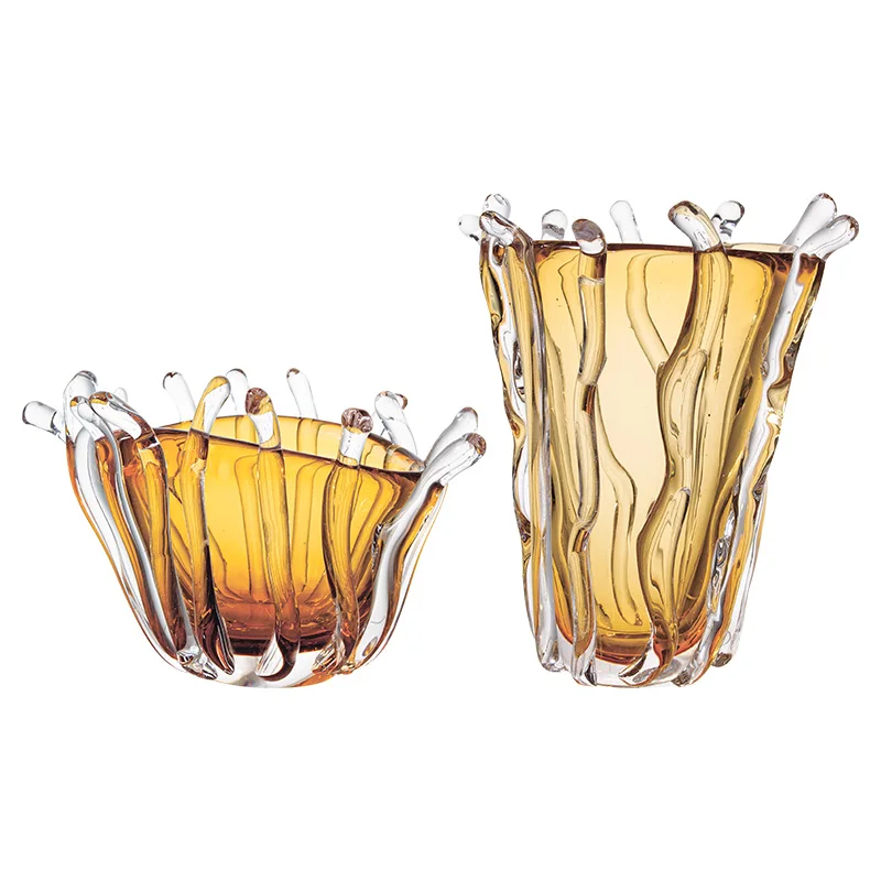 Elegant seagrass-inspired hand-blown glass vases for modern home decor, perfect for wedding decorations
Elegant seagrass-inspired hand-blown glass vases for modern home decor, perfect for wedding decorations