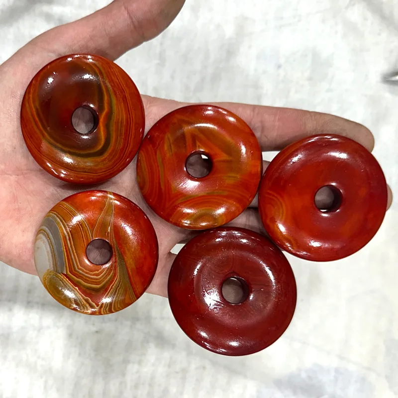 Factory Wholesale First-Hand Supply Warring States Red Agate Peace Buckle Necklace Live Streaming Stall Supply
Factory Wholesale First-Hand Supply Warring States Red Agate Peace Buckle Necklace Live Streaming Stall Supply
