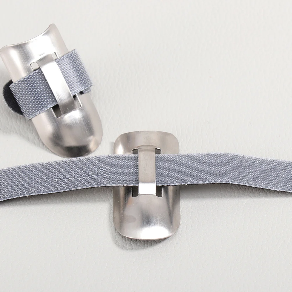 2pcs Adjustable Finger Protector Stainless Steel Kitchen Tool For Cutting Peeling Shelling Nuts Vegetables Finger Guard Shelling
2pcs Adjustable Finger Protector Stainless Steel Kitchen Tool For Cutting Peeling Shelling Nuts Vegetables Finger Guard Shelling