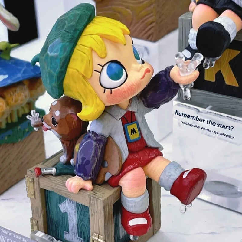 Оригинальная подлинная скульптура POPMART MOLLY на годовщину, классическая игрушка для возврата, коллекционная слепая коробка, сюрприз, загадочная коробка, куклы
Оригинальная подлинная скульптура POPMART MOLLY на годовщину, классическая игрушка для возврата, коллекционная слепая коробка, сюрприз, загадочная коробка, куклы