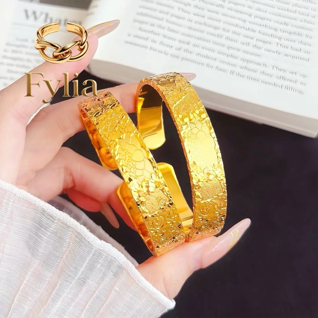 Fylia Jewelry Fylia Jewelry The same style as the gold store 9999 24K real gold wide face auspicious words broken ice bracele
Fylia Jewelry Fylia Jewelry The same style as the gold store 9999 24K real gold wide face auspicious words broken ice bracele