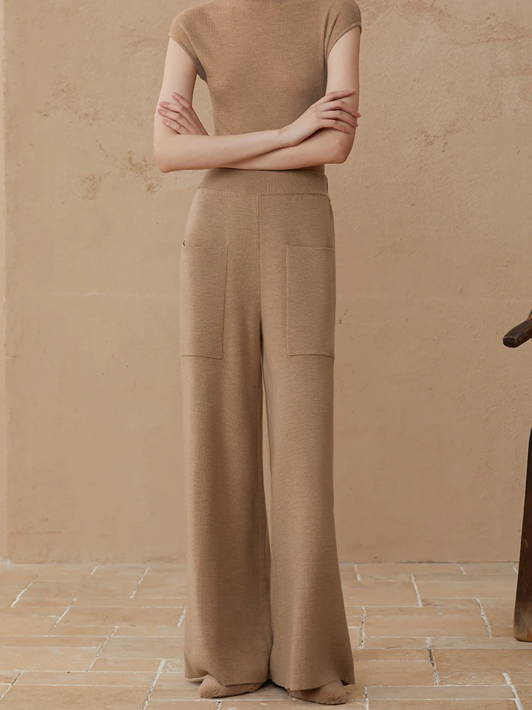 High Waist Wide Leg Knitted Woolen Pants for Women Retro Style Comfortable Casual Trousers Autumn New Arrival by Yiliniyun
High Waist Wide Leg Knitted Woolen Pants for Women Retro Style Comfortable Casual Trousers Autumn New Arrival by Yiliniyun