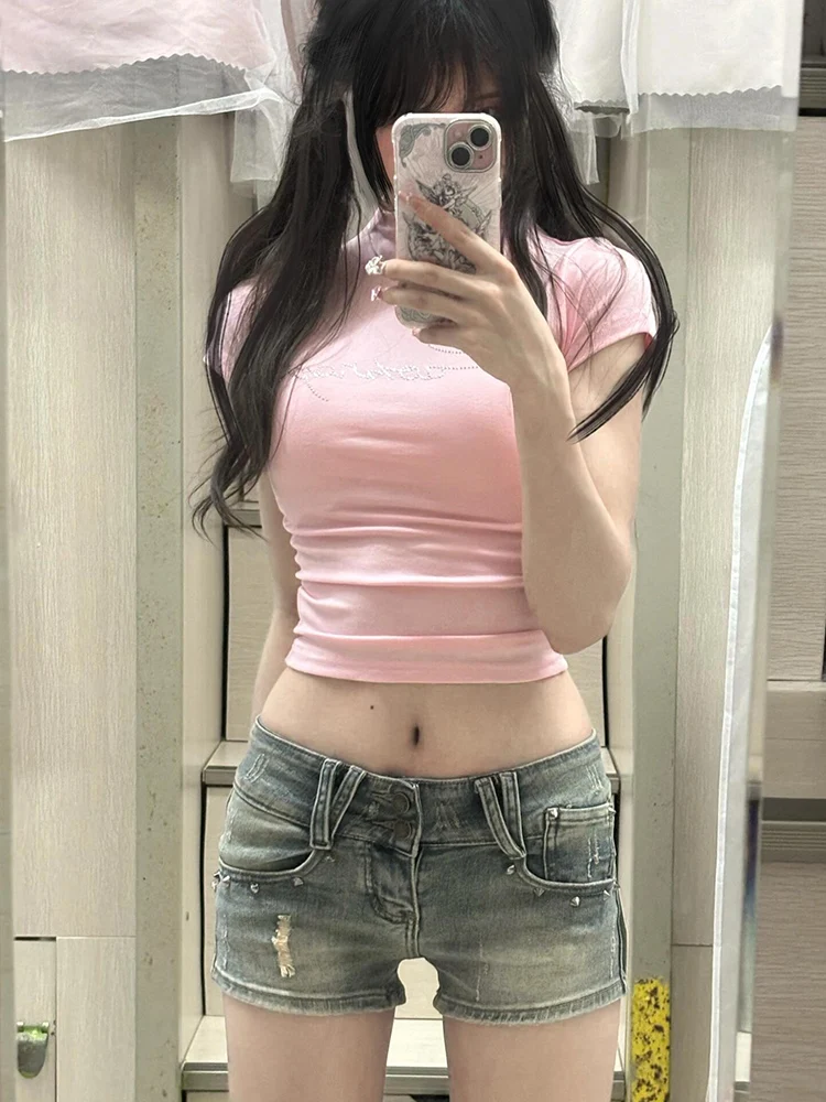 American Sle Hot Girl High Street Джинсовые орты с низкой талией для женщин, лето 2024, новинка для похудения, универсальный облегающий шарнир для ягодиц St...
American Sle Hot Girl High Street Джинсовые орты с низкой талией для женщин, лето 2024, новинка для похудения, универсальный облегающий шарнир для ягодиц St...