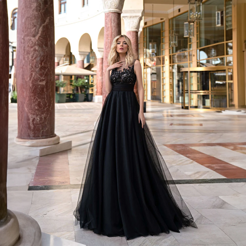 Scoop Collar Applique Elegnat Evening Dresses for Women Tulle A-line Lace Formal Prom Gown Floor-Length Illousion فساتين الس
Scoop Collar Applique Elegnat Evening Dresses for Women Tulle A-line Lace Formal Prom Gown Floor-Length Illousion فساتين الس