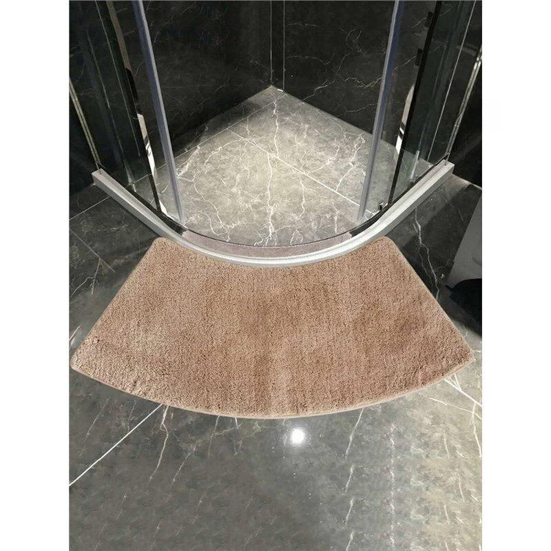 Bathroom Mat Shower Room Anti-Slip Arc Shaped Floor Rug Home Use Bathing Area Door Mat Simple Style Household Cleaning Tool
Bathroom Mat Shower Room Anti-Slip Arc Shaped Floor Rug Home Use Bathing Area Door Mat Simple Style Household Cleaning Tool