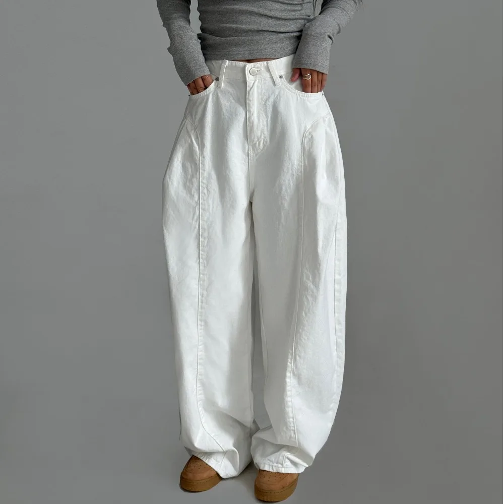 Retro Washed Folded Hem Wide Leg Jeans Casual High Waist Trousers for Women Cotton Denim Pants Straight Cut Long Trousers
Retro Washed Folded Hem Wide Leg Jeans Casual High Waist Trousers for Women Cotton Denim Pants Straight Cut Long Trousers