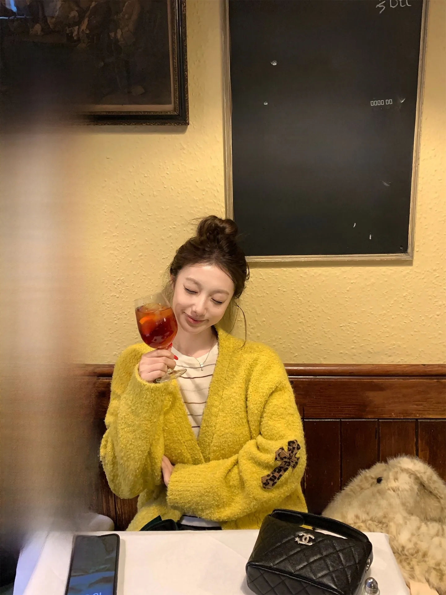 Chestnut a Manhattan k Night 5 Woolen Leopard Print Crossbody Faux Fur Sensation Open Cardigan Women's Sweater
Chestnut a Manhattan k Night 5 Woolen Leopard Print Crossbody Faux Fur Sensation Open Cardigan Women's Sweater