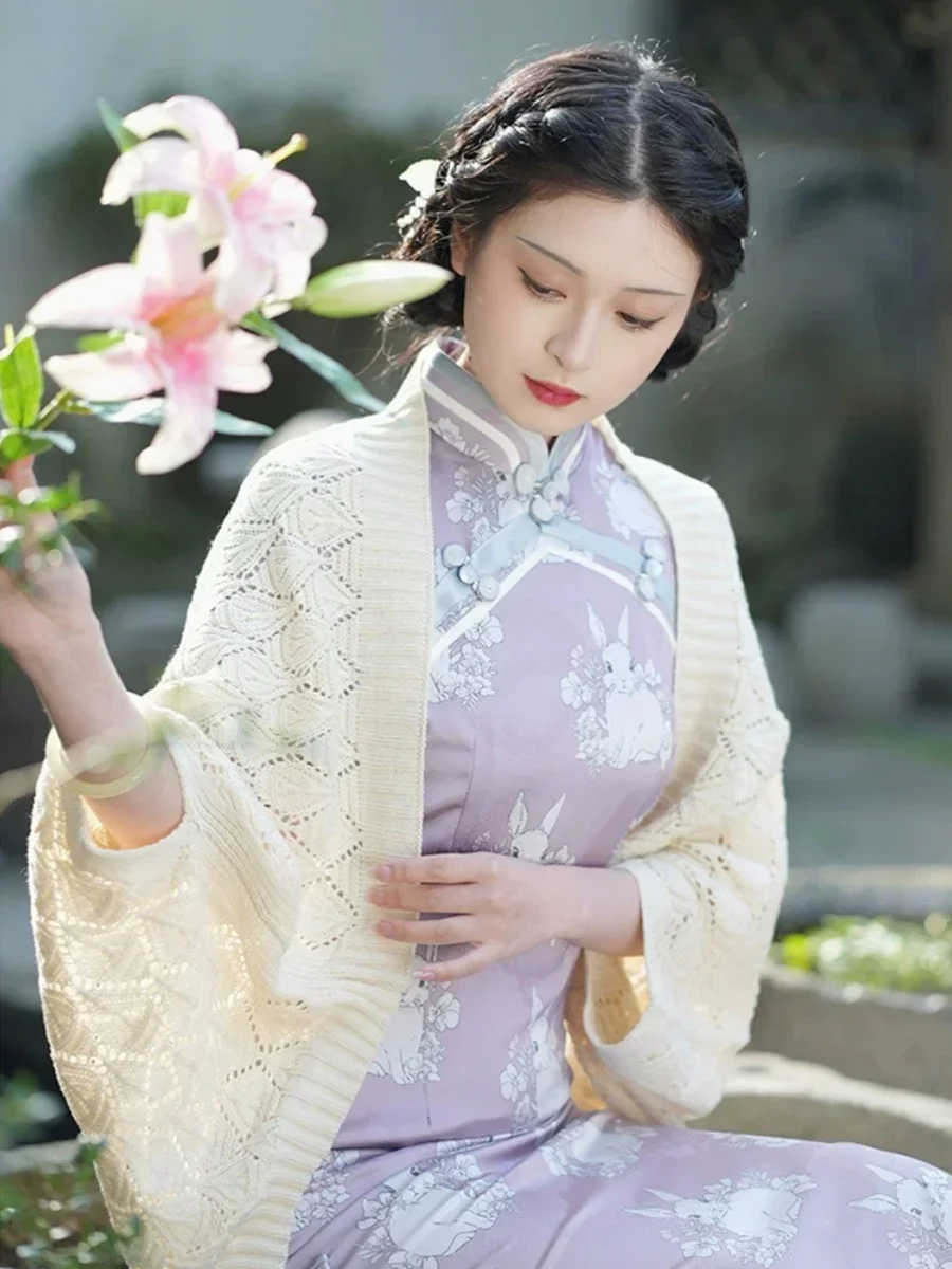 Cheongsam шаль драпированный открытый верх шерстяной свитер плащ маленькая куртка кружево повседневный молодежный стиль весна лето китайская мода
Cheongsam шаль драпированный открытый верх шерстяной свитер плащ маленькая куртка кружево повседневный молодежный стиль весна лето китайская мода